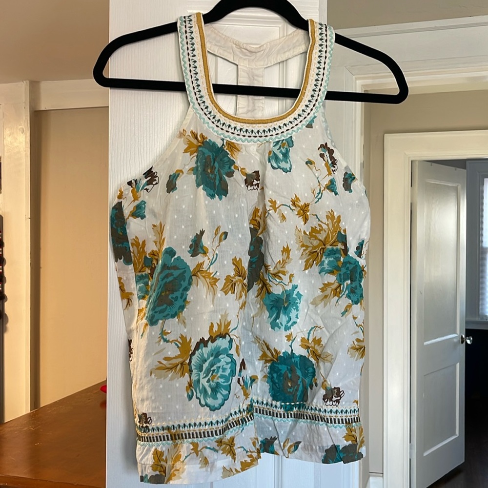 Super unique necklace/halter/t-back embroidered top. American Rag brand.